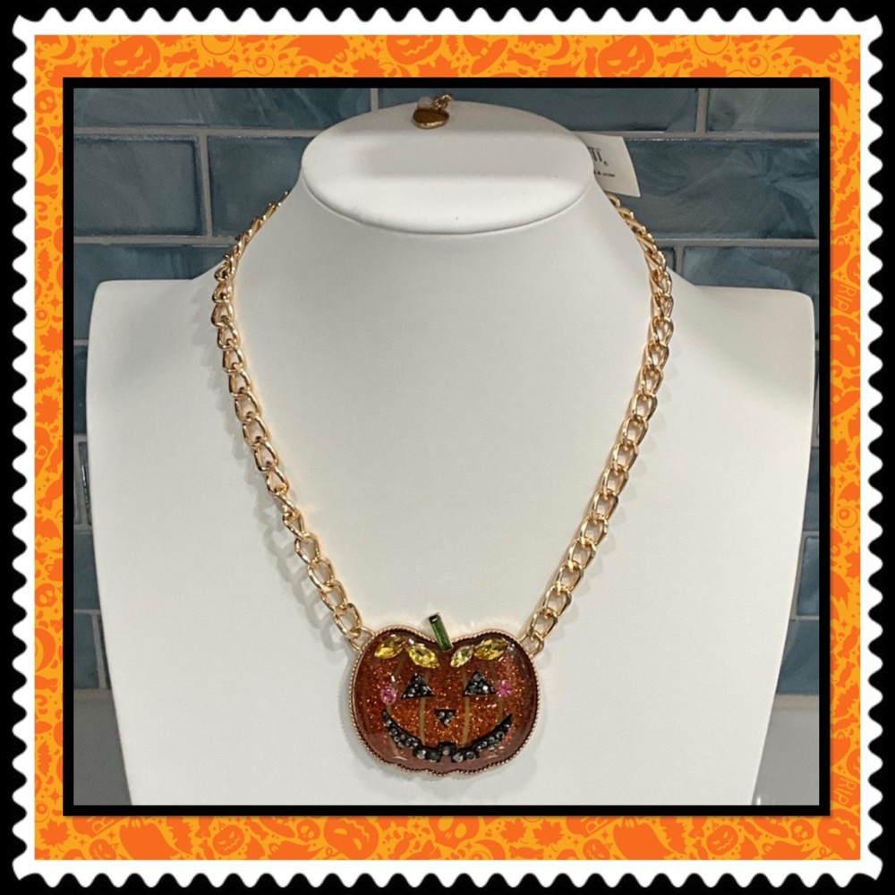 Betsey Johnson Jack O Lantern Bejeweled Pumpkin Necklace NEW WITH TAGS!